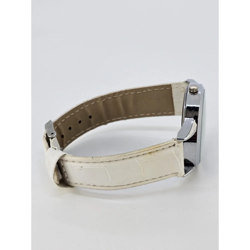 Unisex‎ Analog Watch 40MM White Dial White Faux Leather Bands New Battery